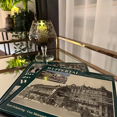 Schwebebahn View * וופרטל