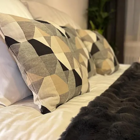 Schwebebahn View * וופרטל